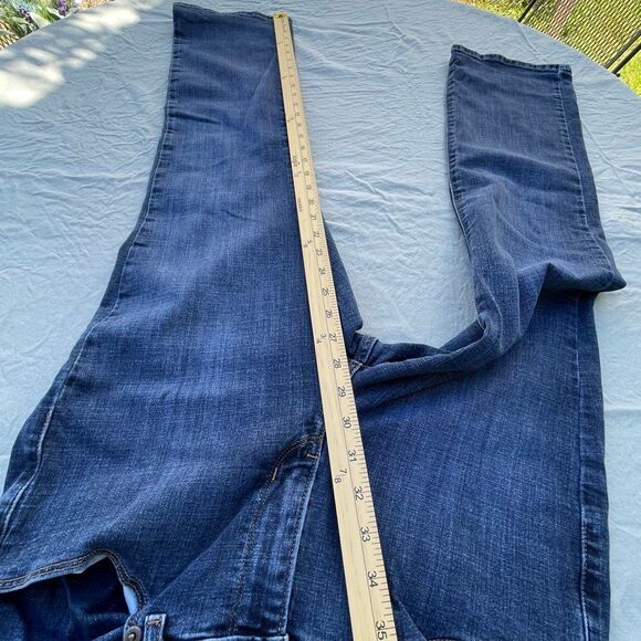 Levi’s size 8(29) L 30 classic boot cut. - Picture 6 of 12